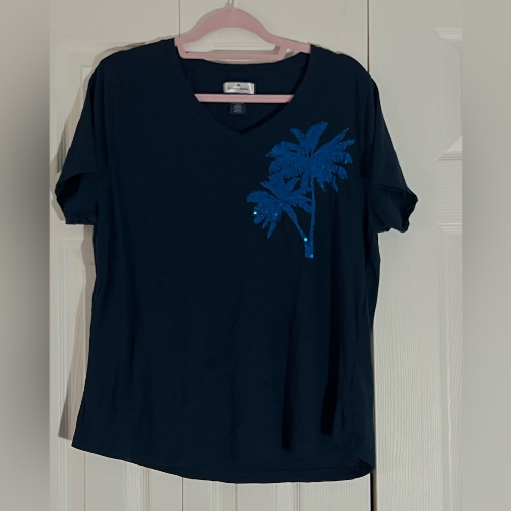 Navy V-Neck T-Shirt with Blue Palm Tree Design